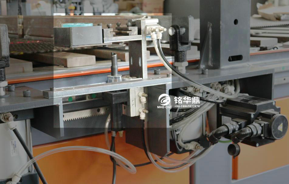 multipoint mesh welding machine.jpg multipoint mesh welding machine.jpg